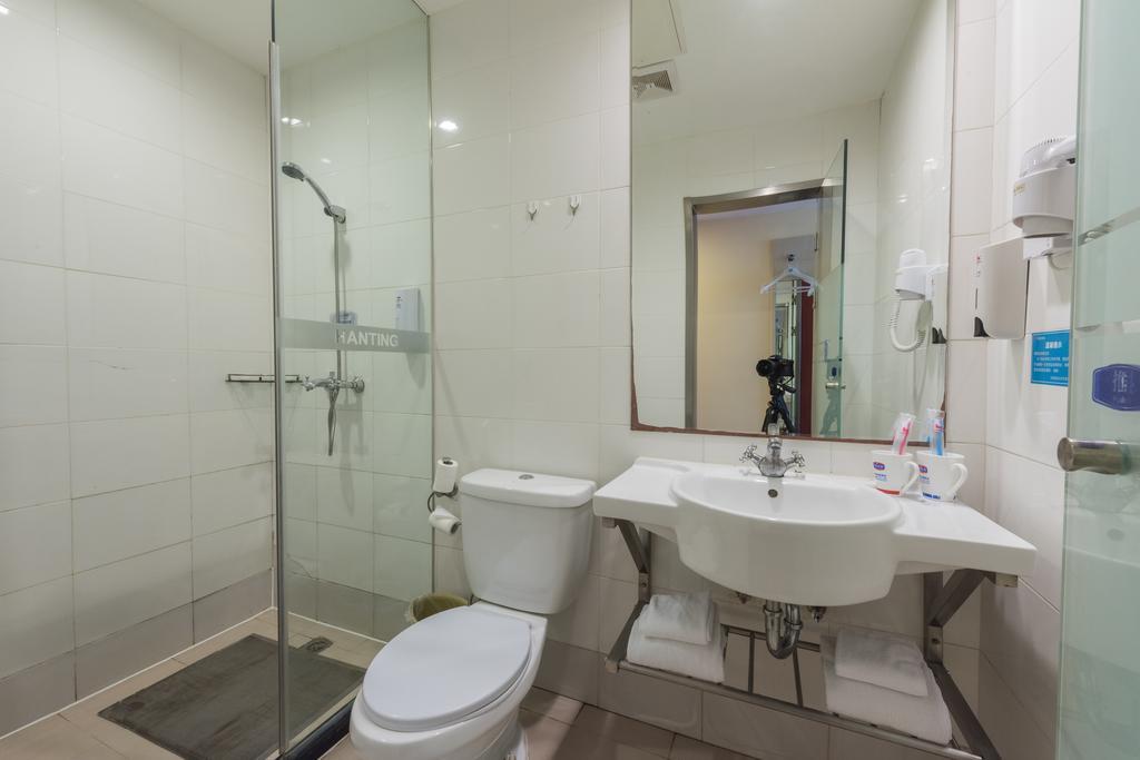 Hanting Hotel Beijing Wangfujing Exterior photo